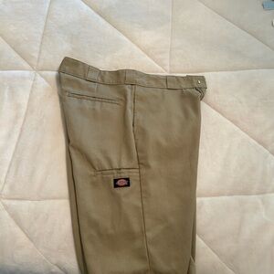 Dickies chino flat front shorts 32w